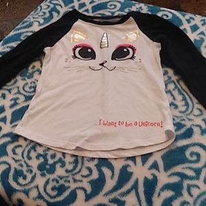 Size 4/5 longsleeve unicorn shirt